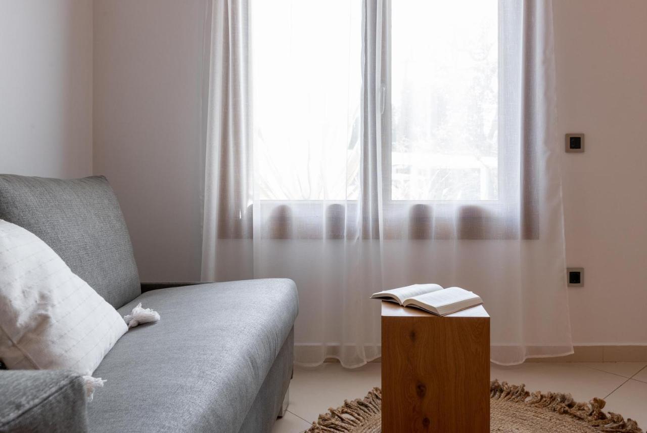 Love White Villa إياليسوس المظهر الخارجي الصورة