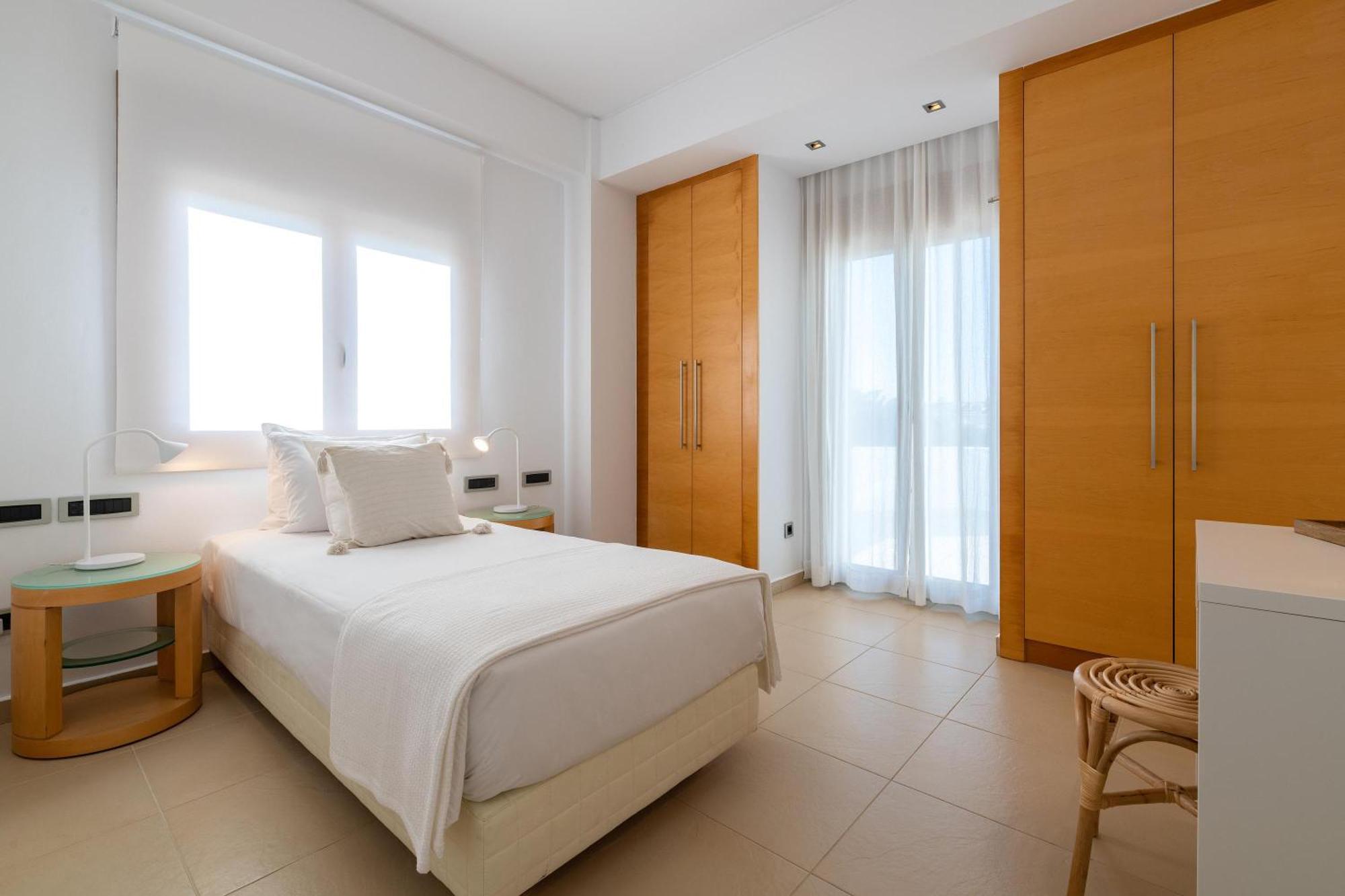 Love White Villa إياليسوس المظهر الخارجي الصورة